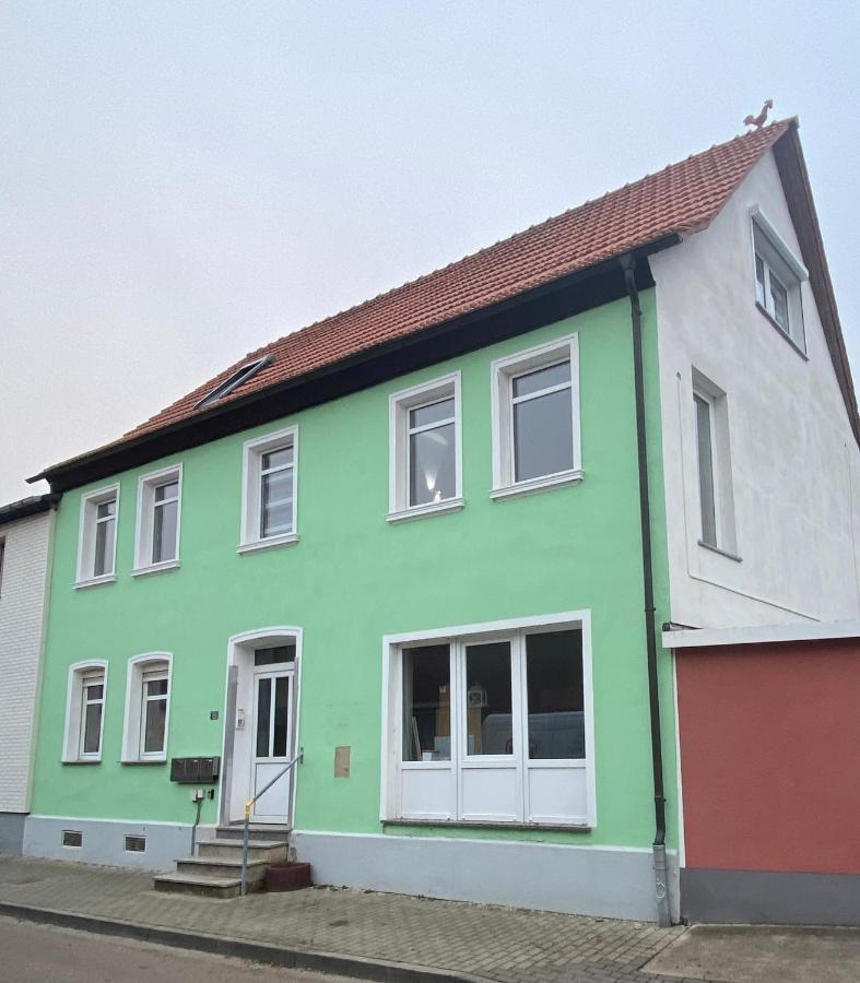 Ferienwohnung H&M Immobilien Hettstedt Bagian luar foto